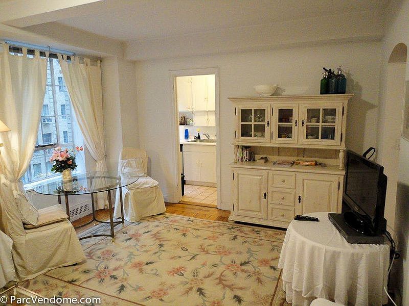 1st image of 340 W 57th St APT 3F