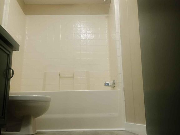 3rd image of 3203 Northland Dr #14
