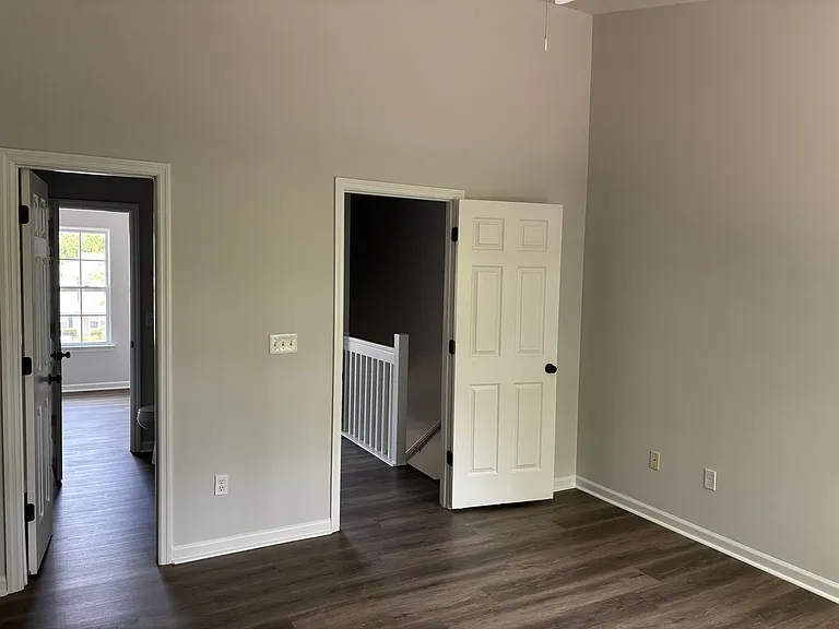 122 Hornby Cir — Photo 20