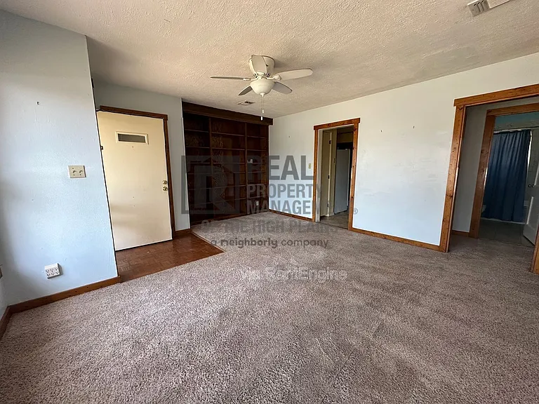 1502 Franklin Ave — Photo 4