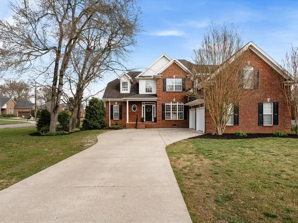 2003 Woodcliff Dr, Smyrna, TN 37167