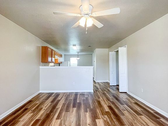 5th image of 417 Brittney Way APT D