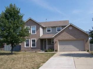 800 Dayspring Ct, Trenton, OH