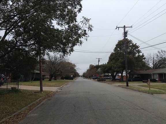 4th image of 1316 N Grant Dr