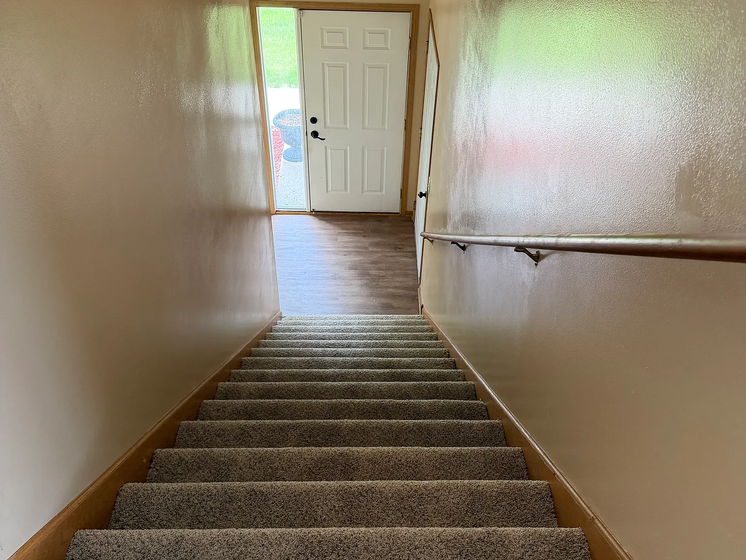 S Rolling Meadows Ct, Oak Creek — Photo 2