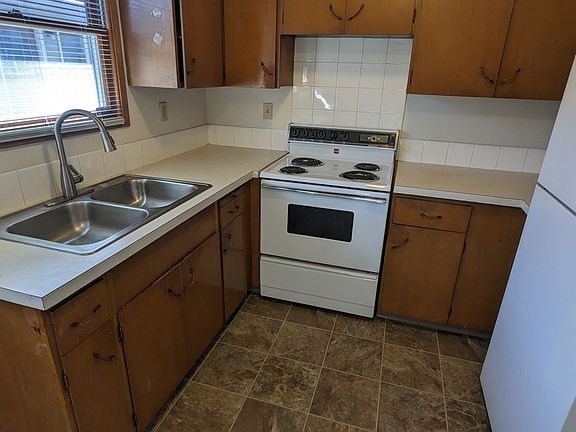4th image of 7403 Tennessee Ln #7413