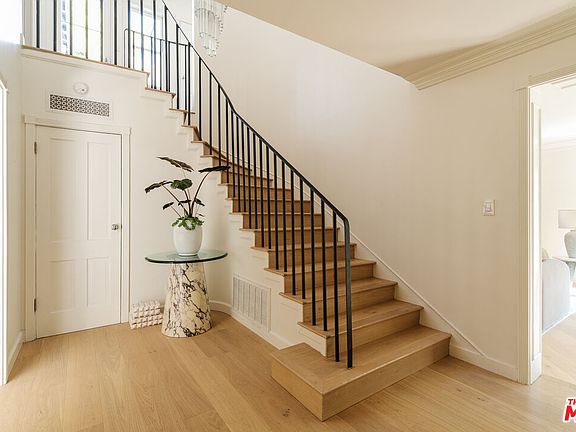 5th image of 1130 Sierra Alta Way