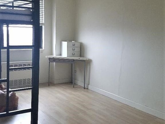 5th image of 39-60 54th St APT 10H