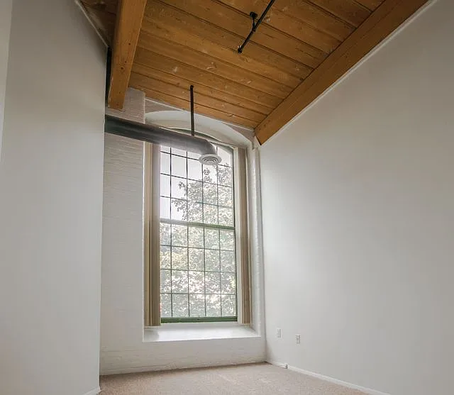 Ribbon Mill Apartments — Photo 13