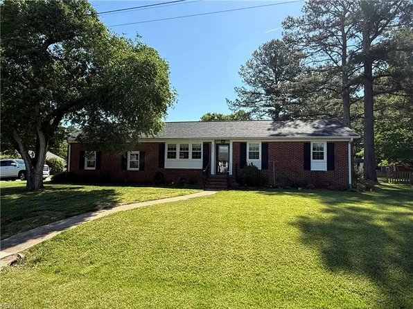 601 Warren Ave, Chesapeake, VA 23322
