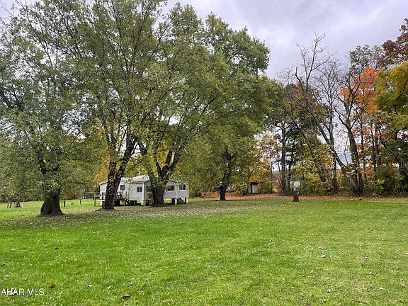 3rd image of 292 Whispering Willow Ln