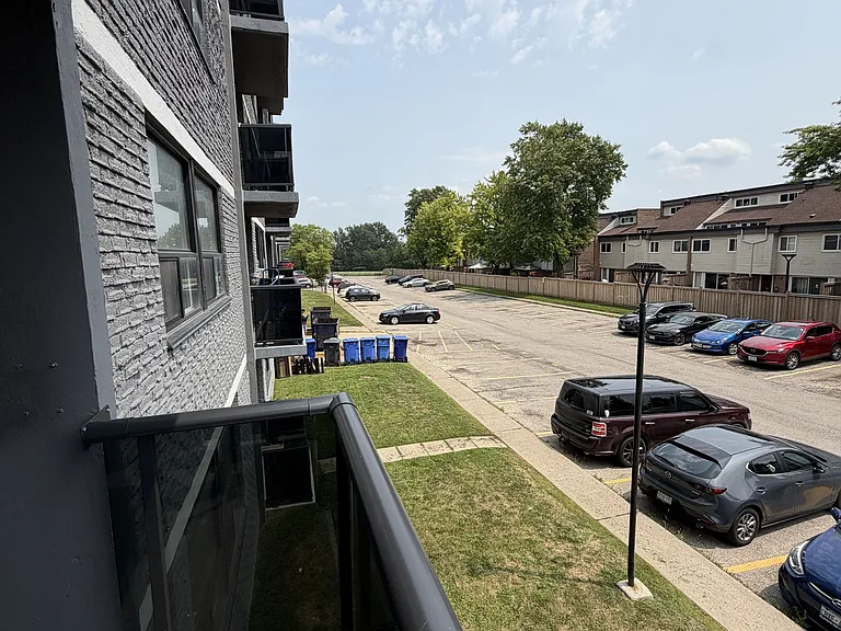 147 Wellington St W #202 — Photo 21