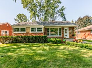 22001 Yale St, Saint Clair Shores, MI 48081
