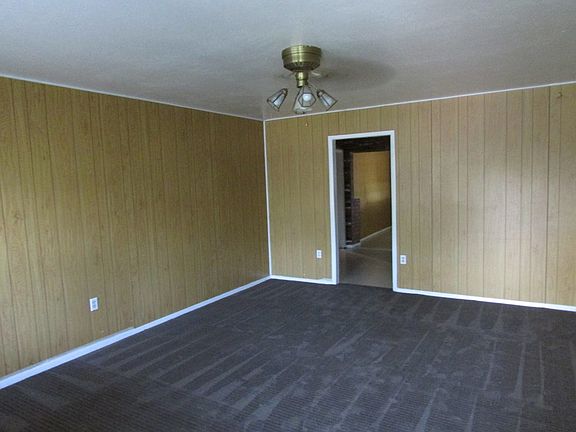 2nd image of 415 E 56th St