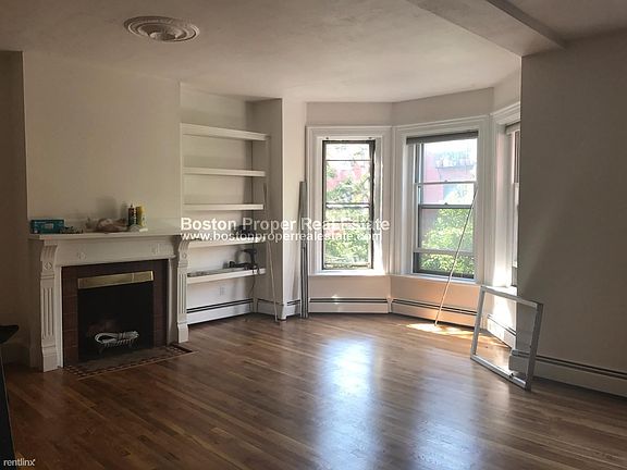 114 Saint Botolph #2 Boston - Back Bay Unit Photo 2