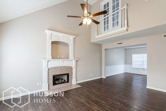 2nd image of 3325 Hamberton Cir