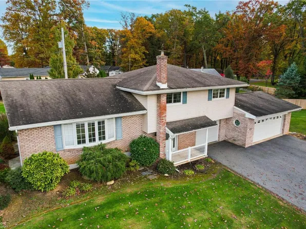 4622 Shankweiler Rd, Orefield, PA 18069