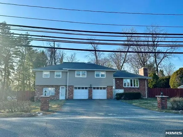 175 Tappan Rd, Norwood, NJ 07648