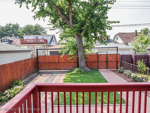 4th image of 1434 N Menard Ave