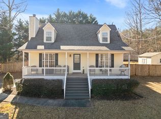 6720 Honeysuckle Ln, Gainesville, GA