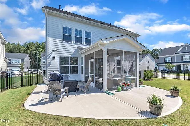 1526 Cloverfield Ct — Photo 57