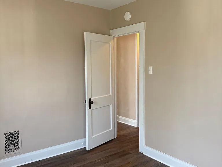 823 Pine Street — Photo 14