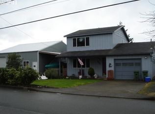 928 Fenwick St, Coos Bay, OR 97420