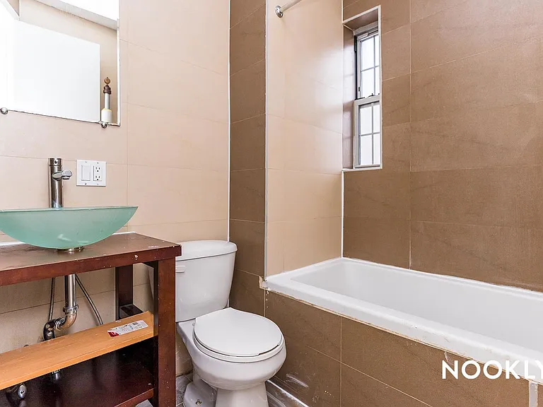117 S 4th St #21 — Photo 43