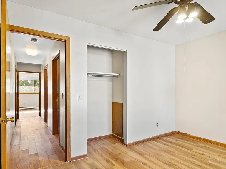 114 W Grant St #2 — Photo 10