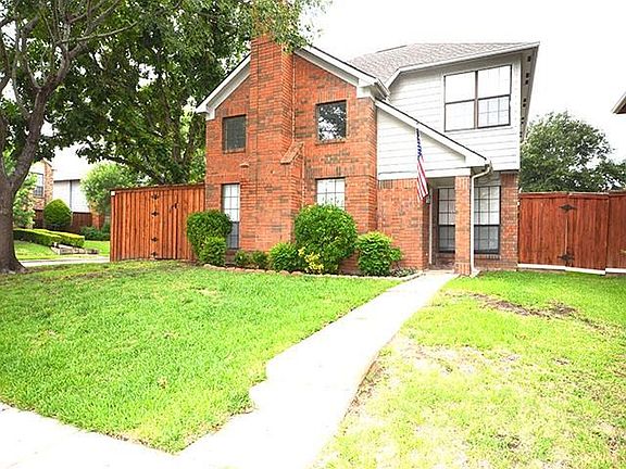 3rd image of 4201 Phoenix Dr
