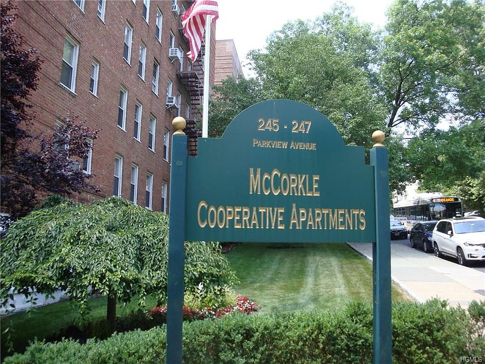 1st image of 245 Parkview Ave APT Mb