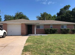 9921 Harmony Dr, Midwest City, OK 73130