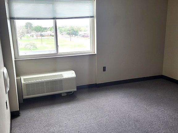 3rd image of 501 W Alto Dr #501