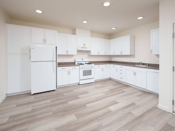 1743 E Avenue J4 #342