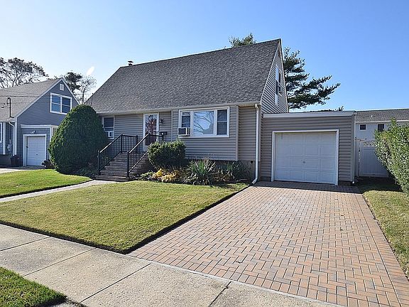 3rd image of 84 Philadelphia Ave