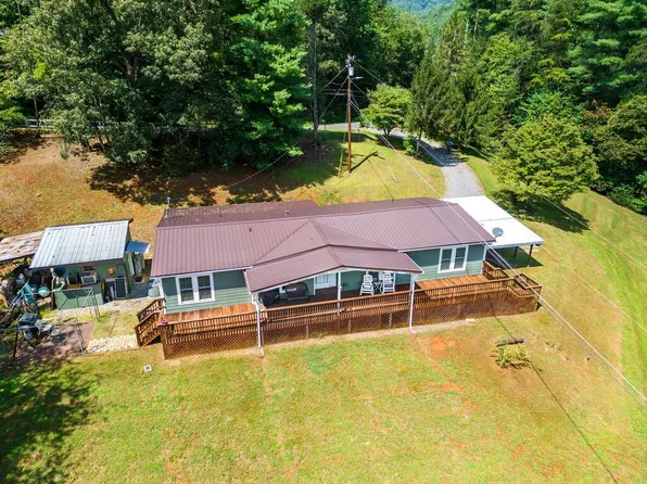 204 Grove Rd, Sylva, NC 28779