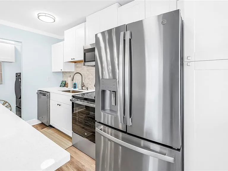 6892 Gulf Winds Dr #1 — Photo 8
