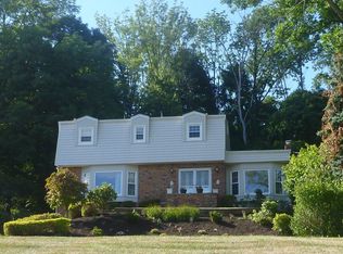 7 Sunrise Way, Towaco, NJ 07082