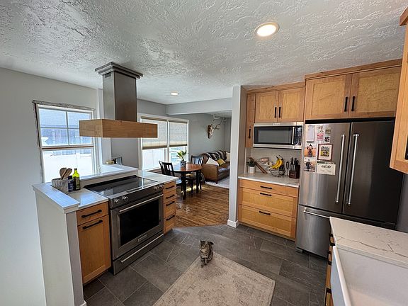 5th image of 2065 E Stratford Dr