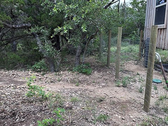2nd image of 417 Prochnow Rd