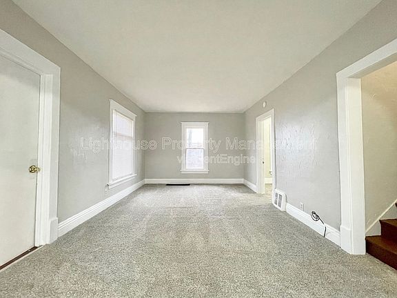 3rd image of 2816 Park St