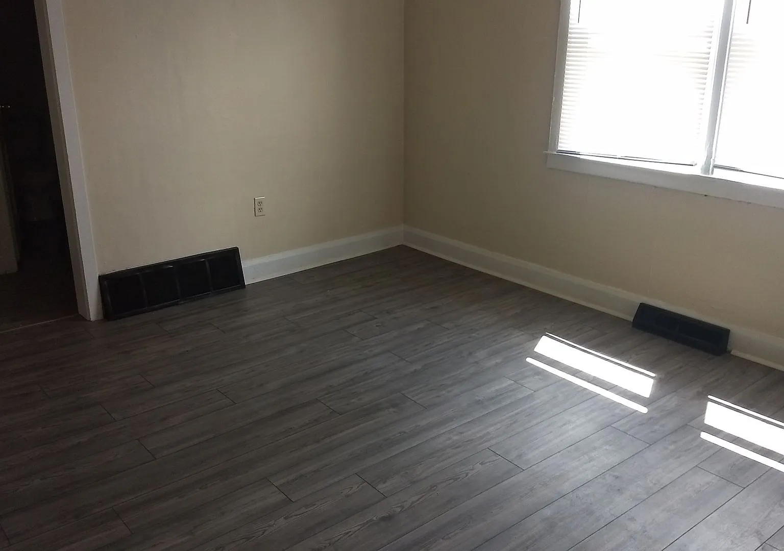3303-3305 Iowa St. — Photo 2
