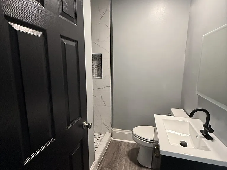 404 S Beech St — Photo 14