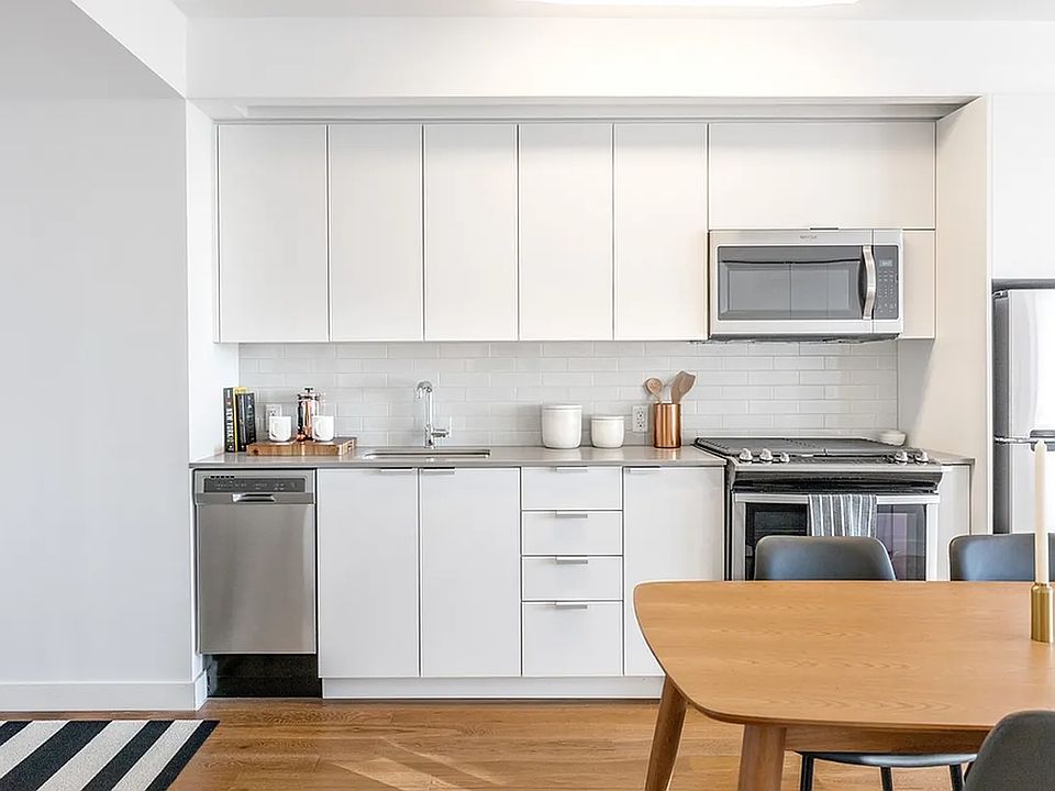 2nd image of 212 S Oxford St APT 4B