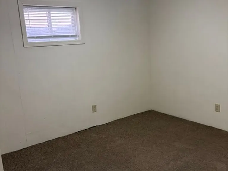 2813 Whitener St — Photo 6