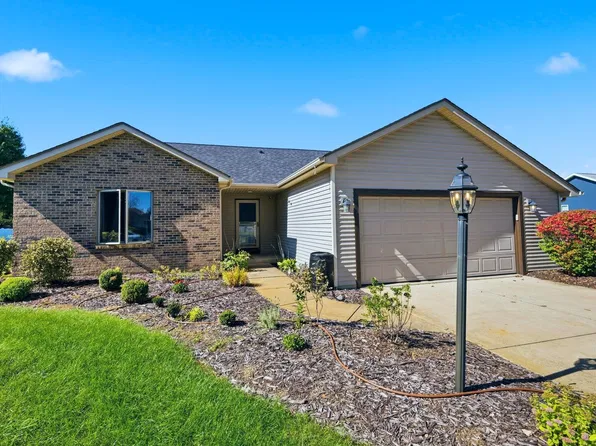 4155 N Aspen Dr, Warsaw, IN 46582