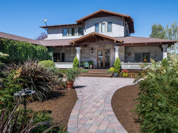 34 Chuckwagon Ln, Bellevue, ID 83313