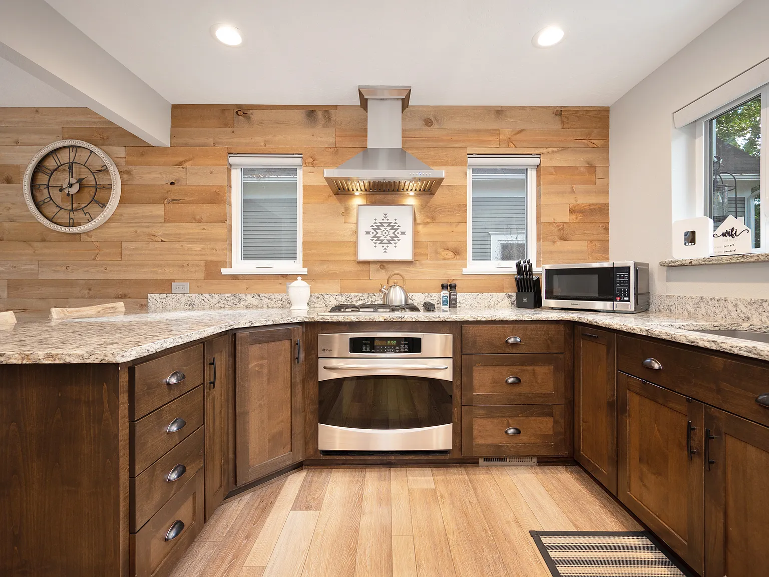2 bed, 1205 sqft, $2,500 — Photo 3