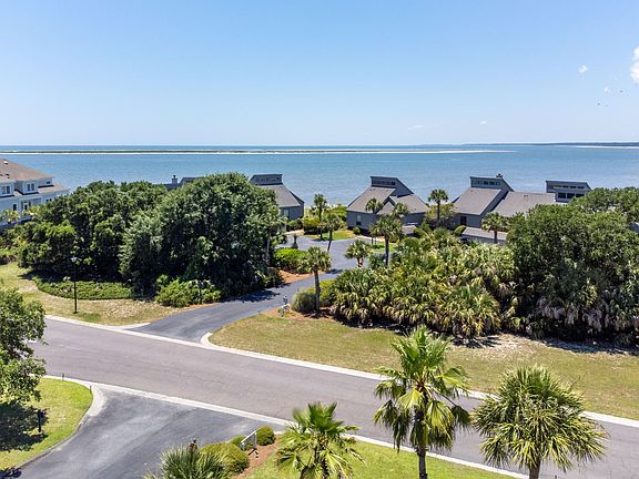 2nd image of 710 Spinnaker Beachhouse Vl