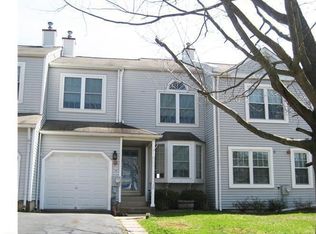 33 Skyview Way, Newtown, PA 18940